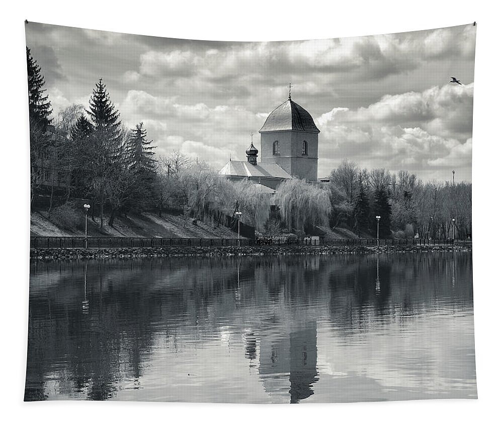 Horizontal Tapestry featuring the photograph Over-the-Pool Church st 2 by Andrii Maykovskyi