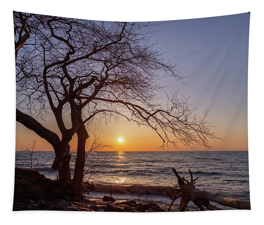 Lake Ontario Sunsets Tapestry featuring the photograph Sterling Sunset by Rod Best