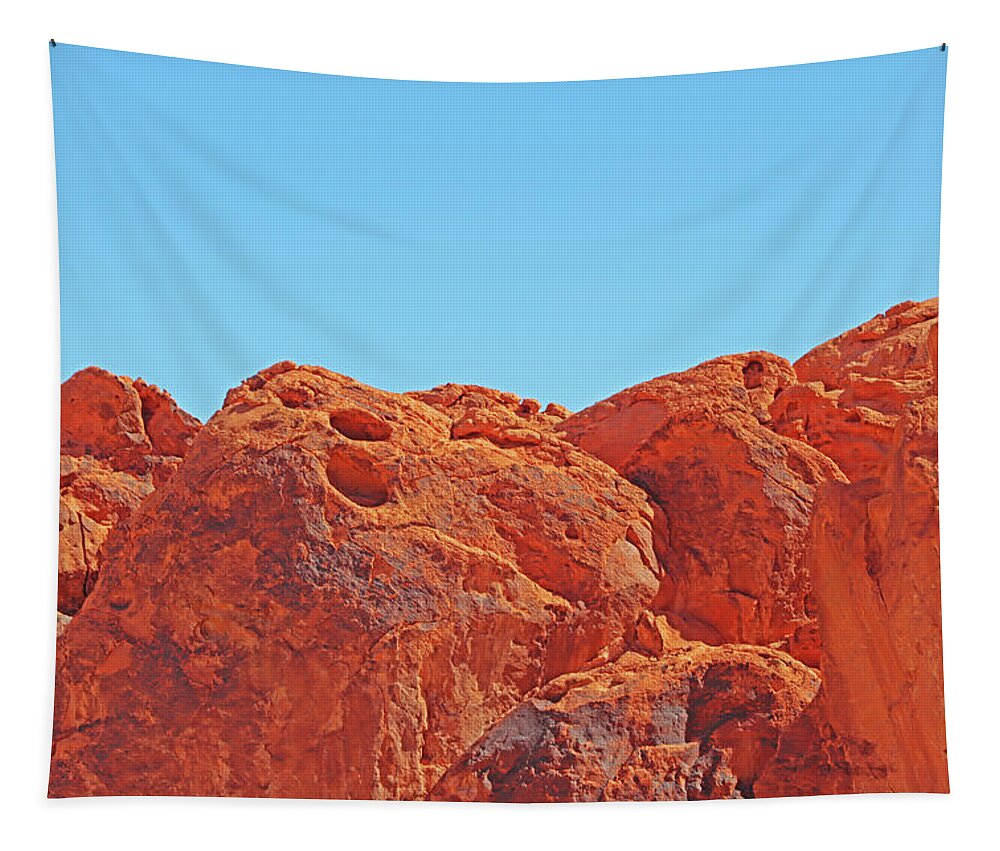 Valley Of Fire Red Rocks Nooks And Crannies Blue Sky Rock Varnish 2 3122020 0110 Tapestry featuring the photograph Valley Of Fire Red Rocks Nooks And Crannies Blue Sky Rock Varnish 2 3122020 0110 by David Frederick