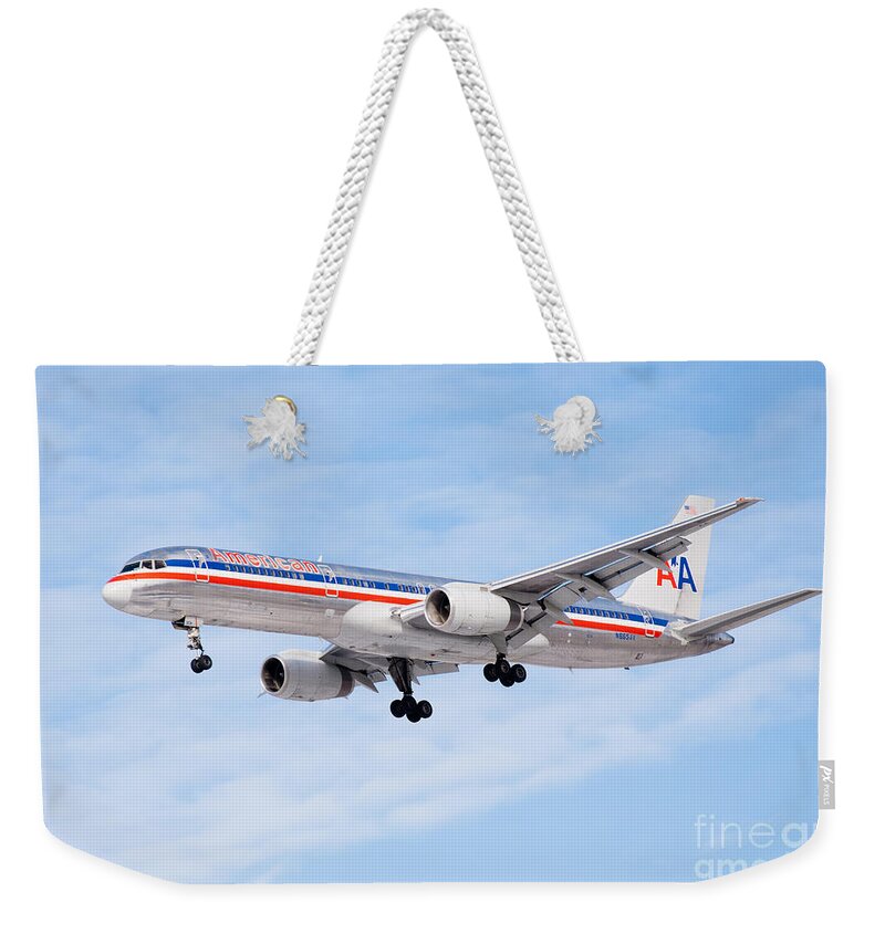 757 Weekender Tote Bag featuring the photograph Amercian Airlines Boeing 757 Airplane Landing by Paul Velgos