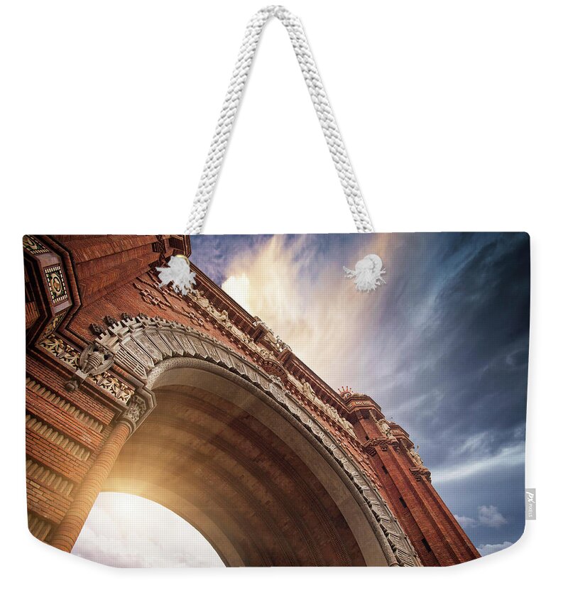 Arch Weekender Tote Bag featuring the photograph Arc De Triomf by Danilovi