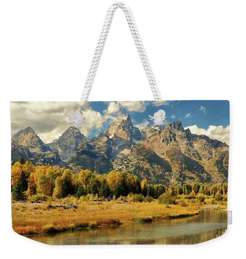 Scenics Weekender Tote Bag featuring the photograph Autumn Landing by Jeff R Clow