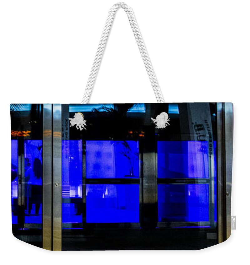 Las Vegas Weekender Tote Bag featuring the photograph Blue Man Group by Angus HOOPER III