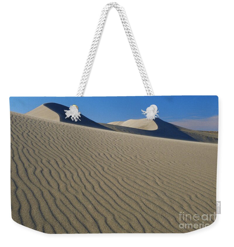 Bruneau Dunes Weekender Tote Bag featuring the photograph Bruneau Dunes State Park, Idaho by William H. Mullins