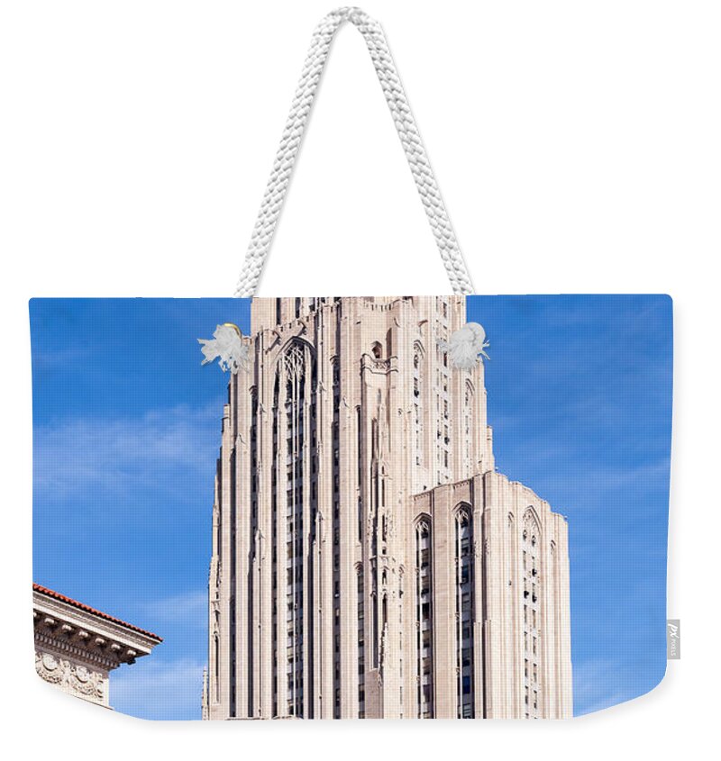 Pittsburgh Weekender Tote Bag featuring the photograph Cathedral of Learning in Pittsburgh by Steven Heap