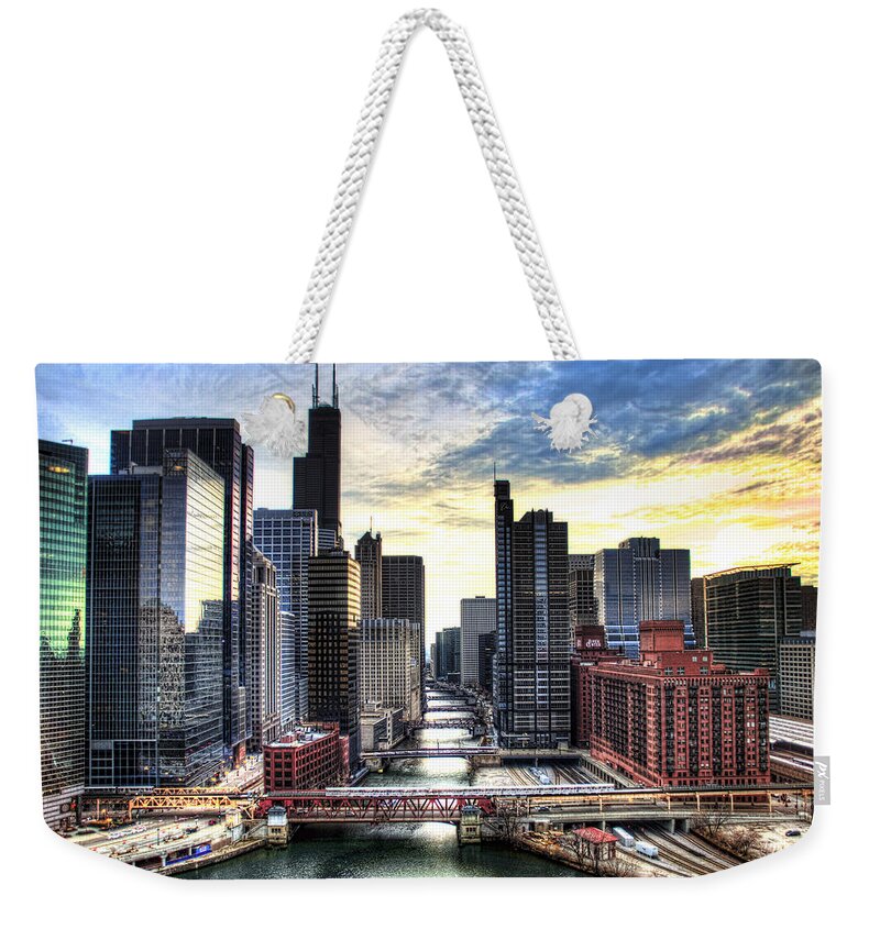 Chicago Weekender Tote Bag featuring the photograph Chicago River by Tammy Wetzel