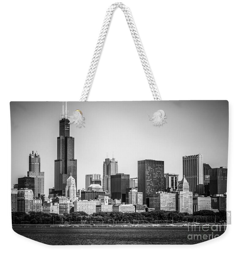 2010 Weekender Tote Bag featuring the photograph Chicago Skyline with Sears Tower in Black and White by Paul Velgos