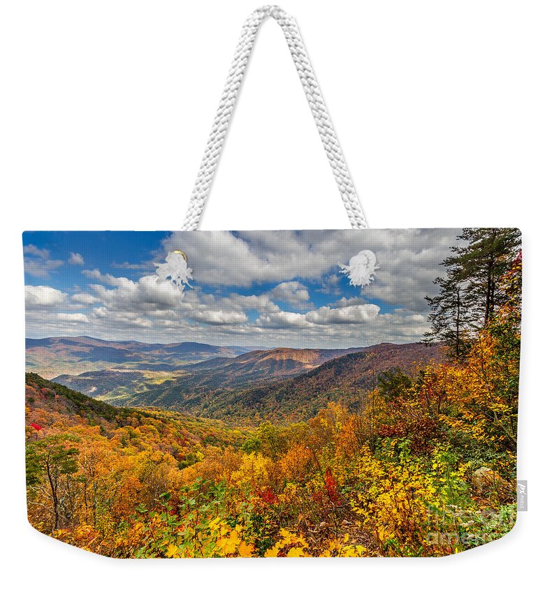 Fort-mountain Weekender Tote Bag featuring the photograph Cool Springs Overlook by Bernd Laeschke