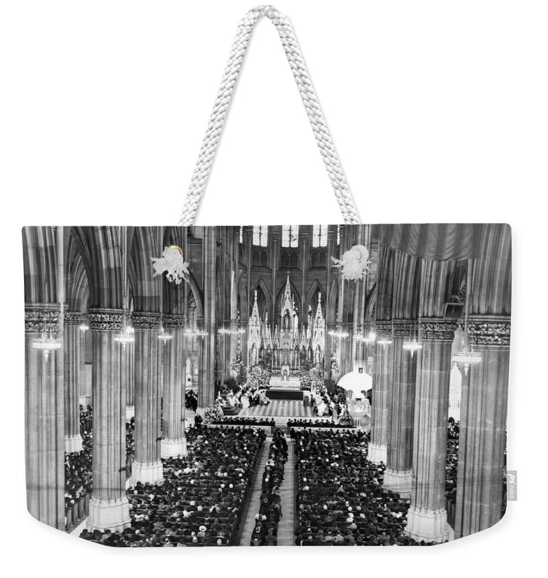 1930's Weekender Tote Bag featuring the photograph Easter At St. Patrick's by Underwood Archives