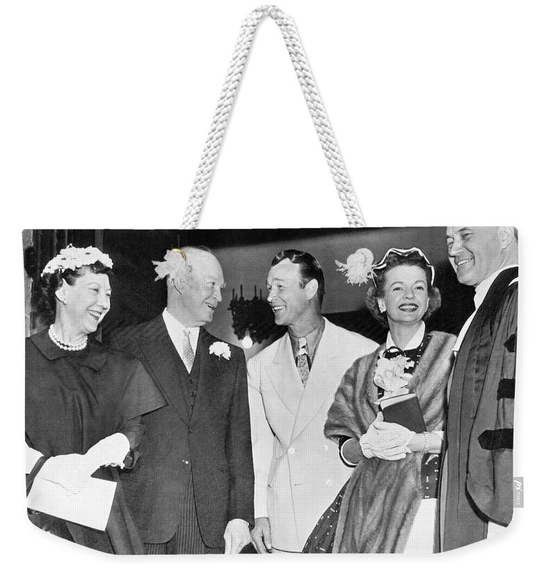1956 Weekender Tote Bag featuring the photograph Eisenhowers At Easter by Underwood Archives