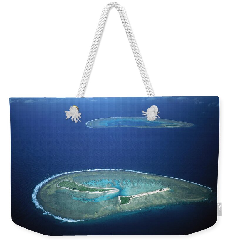 00250621 Weekender Tote Bag featuring the photograph Fairfax Reef And Lady Musgrave Island by D Parer and E Parer Cook