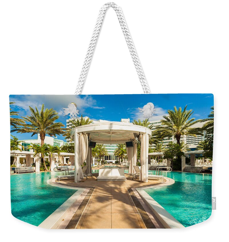 Architecture Weekender Tote Bag featuring the photograph Fontainebleau Hotel by Raul Rodriguez