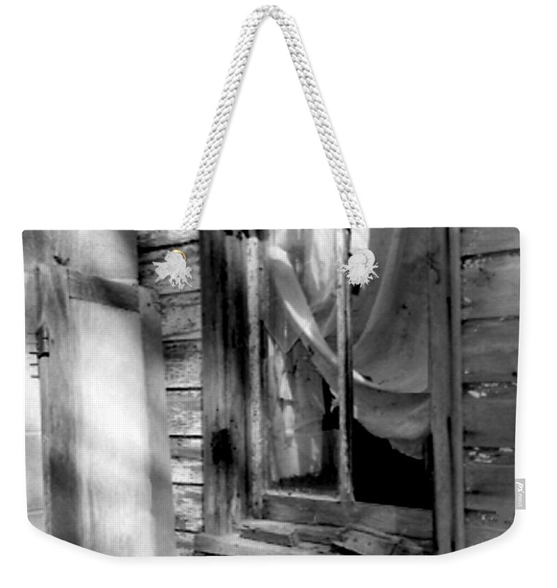 Fresh Weekender Tote Bag featuring the photograph Fresh Air by Jean Macaluso