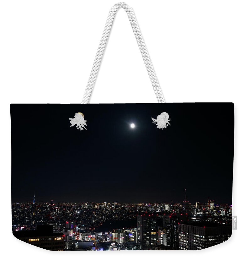 Outdoors Weekender Tote Bag featuring the photograph Harvest Moon In Tokyo by Glidei7