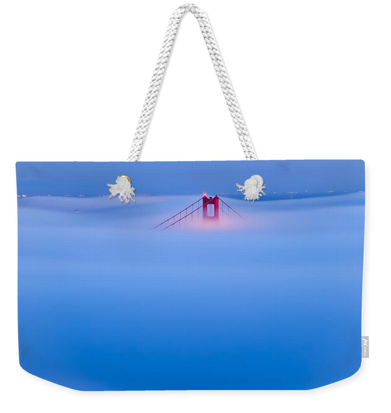 City Weekender Tote Bag featuring the photograph Heavenly Gate by Jonathan Nguyen