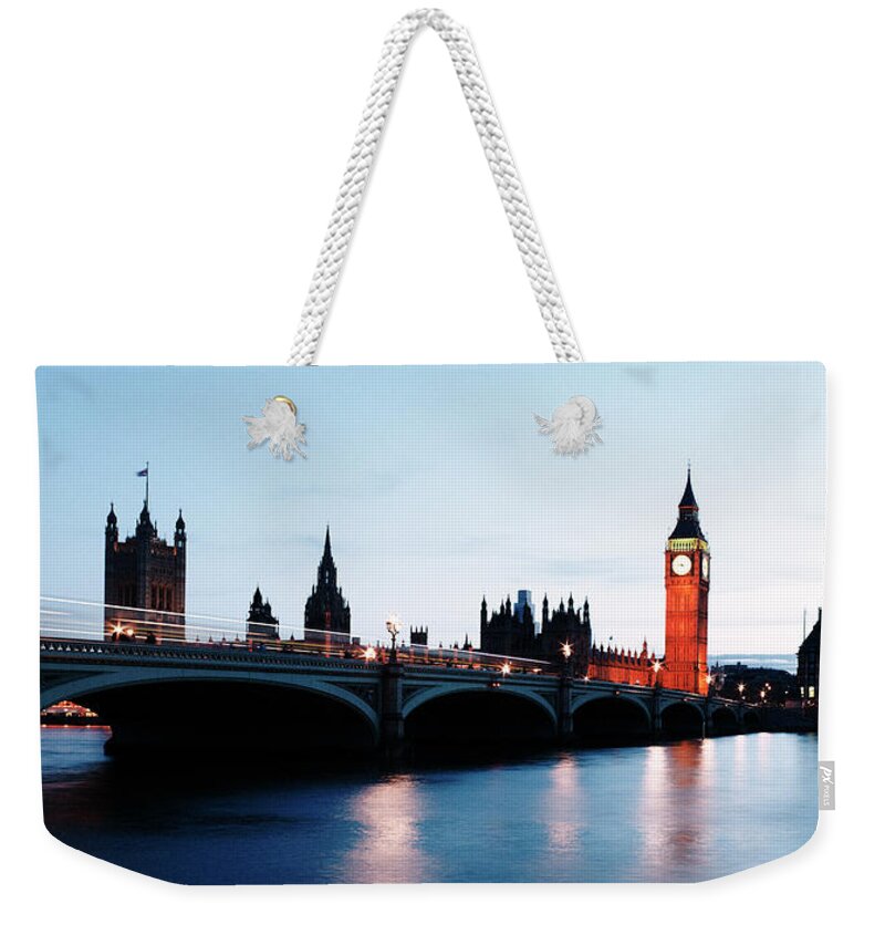 Arch Weekender Tote Bag featuring the photograph Houses Of Parliament And River Thames by Gary Yeowell