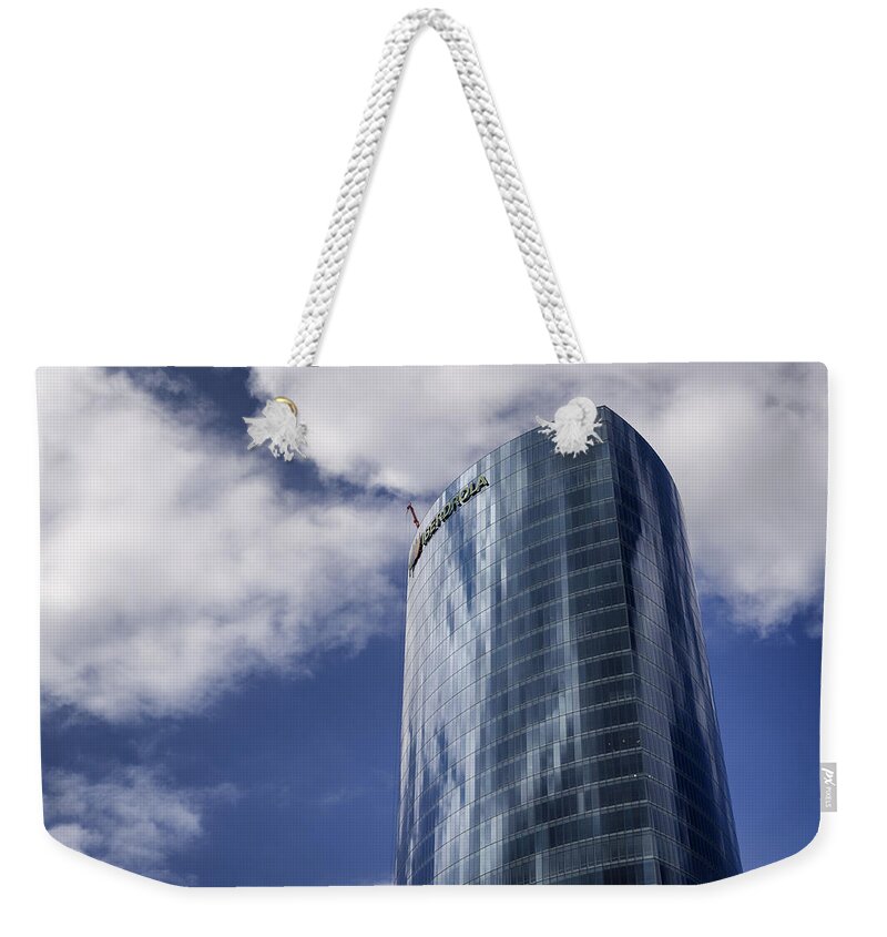 Iberdrola Weekender Tote Bag featuring the photograph Iberdrola Tower by Pablo Lopez