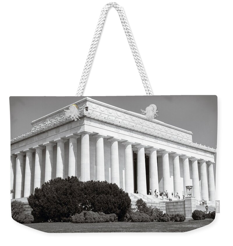 Lincoln Memorial Weekender Tote Bag featuring the photograph Lincoln Memorial by Sennie Pierson