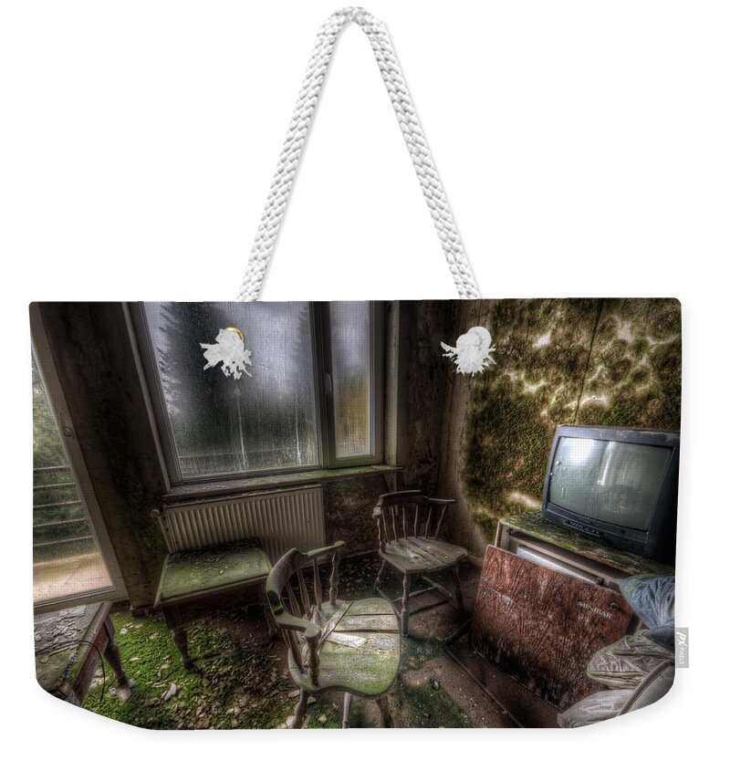 Hotel Weekender Tote Bag featuring the digital art Mold TV by Nathan Wright