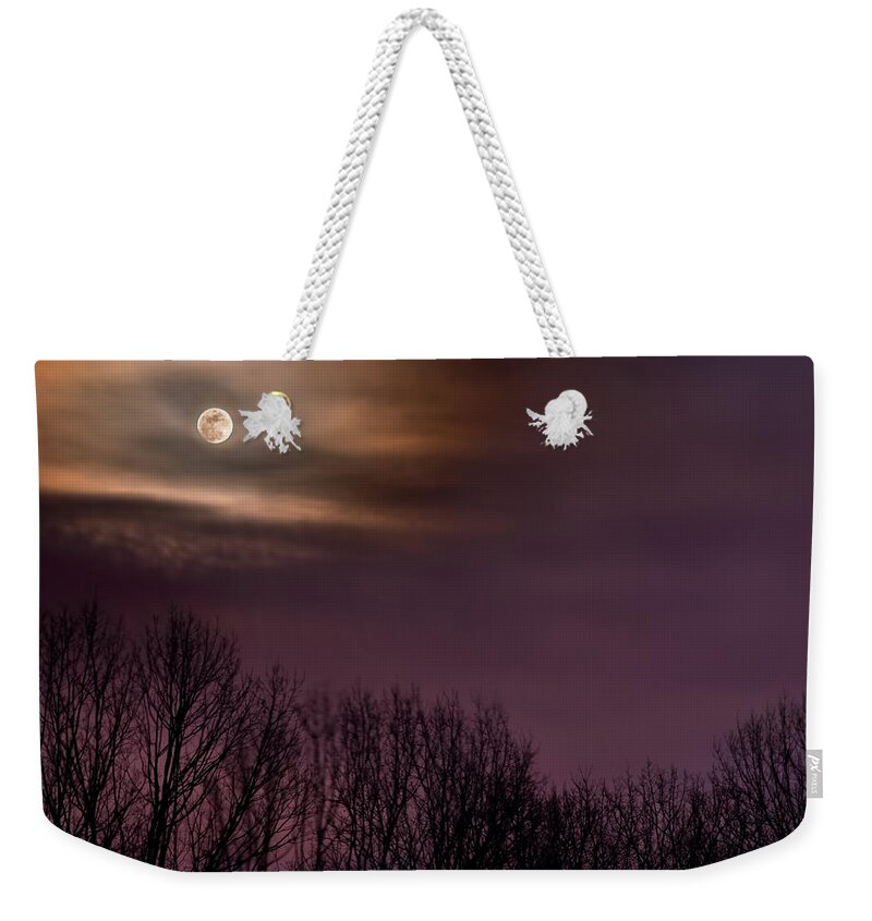 2008 Weekender Tote Bag featuring the photograph Moonrise over Weldon Springs by Robert Charity