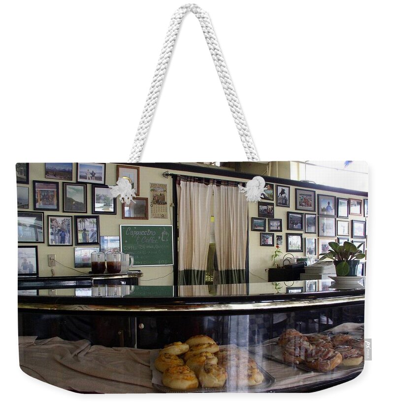 Mountrie Diner Weekender Tote Bag featuring the photograph Diner in Moultrie Georgia by Cleaster Cotton