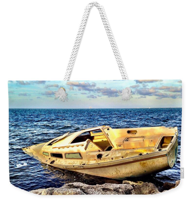 Shipwreck Weekender Tote Bag featuring the photograph Naufragio by Carlos Avila