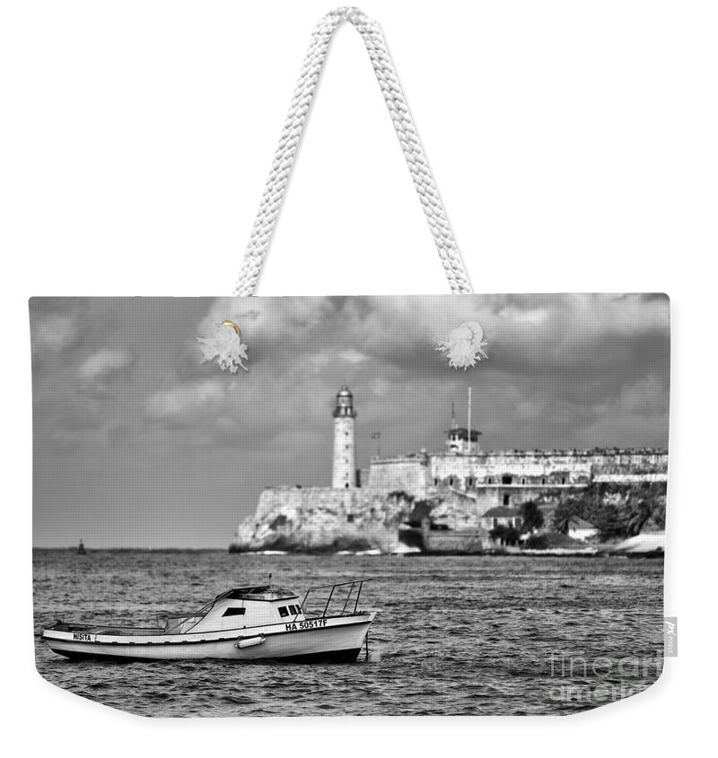 Habana Weekender Tote Bag featuring the photograph Nisita in Havana bay by Jose Rey