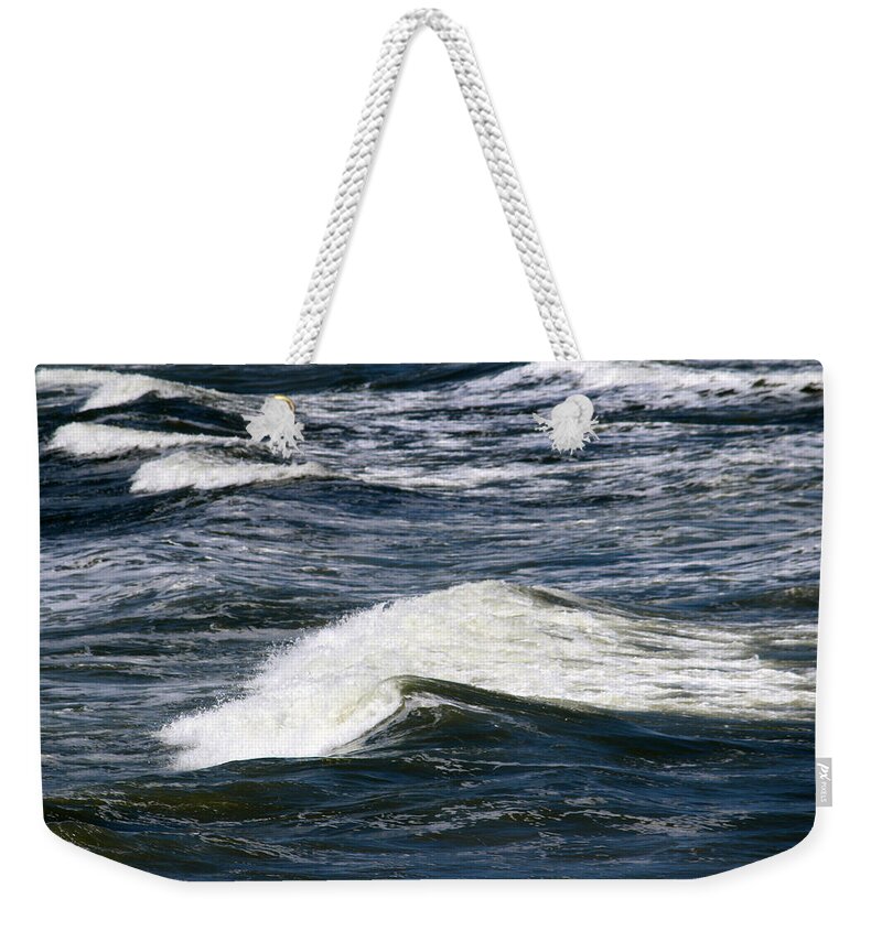 Ocean Weekender Tote Bag featuring the photograph Ocean Waves by Cynthia Guinn