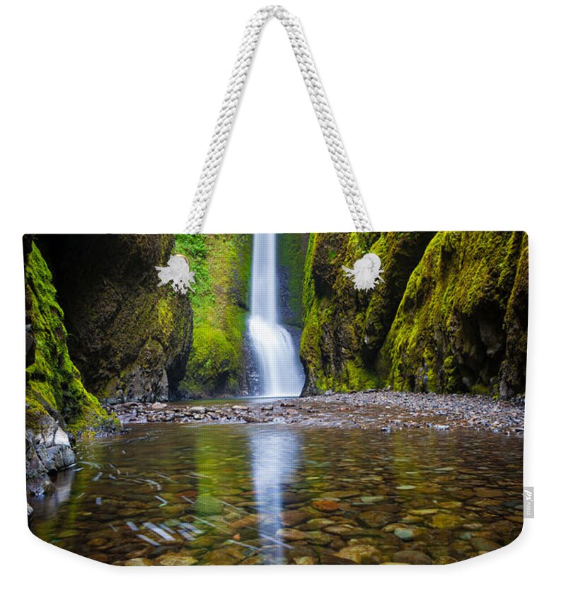 America Weekender Tote Bag featuring the photograph Oneonta Falls by Inge Johnsson