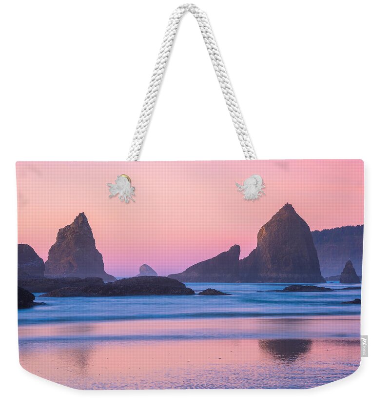 Oregon Weekender Tote Bag featuring the photograph Oregon Coast Twilight by Darren White