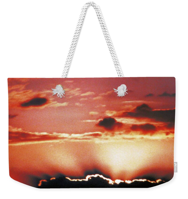 Wow Look At The Light And Rays Beaming From The Darkness Weekender Tote Bag featuring the photograph Pink Stormy Sky by Belinda Lee