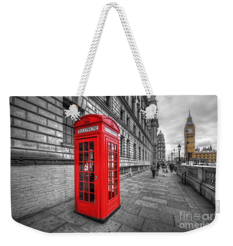 Yhun Suarez Weekender Tote Bag featuring the photograph Red Phone Box And Big Ben by Yhun Suarez