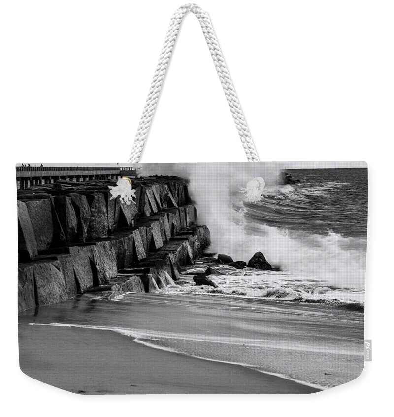  Weekender Tote Bag featuring the photograph Rogue Bullet Wave Cabrillo Beach By Denise Dube by Denise Dube