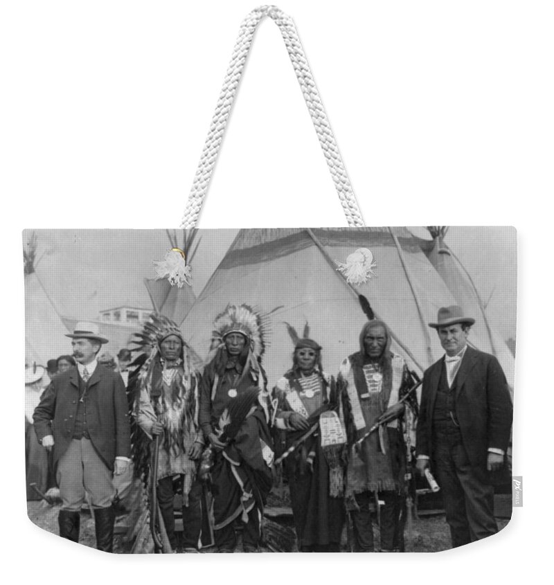 1901 Weekender Tote Bag featuring the photograph Sioux Chiefs, 1901 by Granger