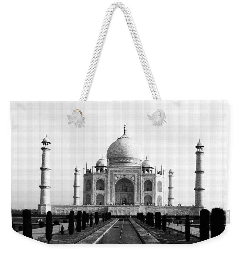 Taj Weekender Tote Bag featuring the photograph Taj Mahal BW by C H Apperson