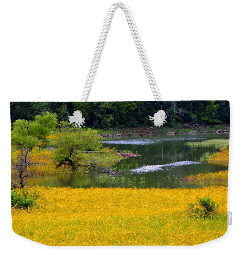 Flower Weekender Tote Bag featuring the photograph Tennessee Black-eyed Susan Field by Kathy Barney