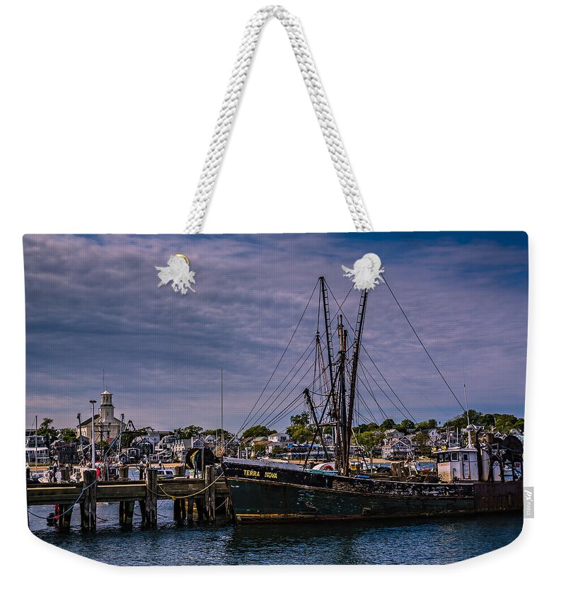 Cape Cod Weekender Tote Bag featuring the photograph Terra Nova Fishing Trolley by Susan Candelario