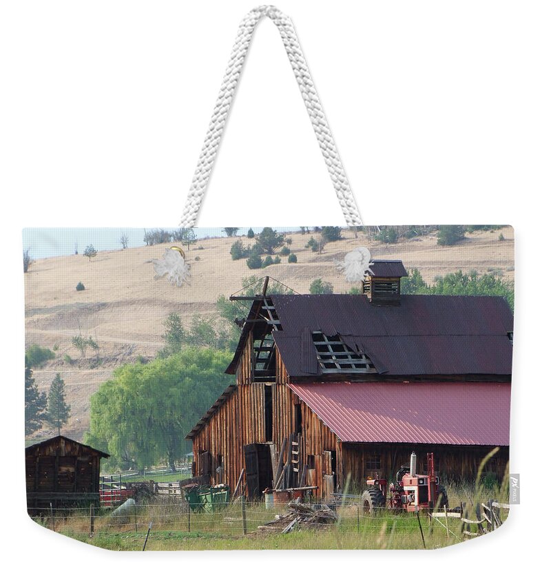 Montana Weekender Tote Bag featuring the photograph The Barn by Ron Roberts