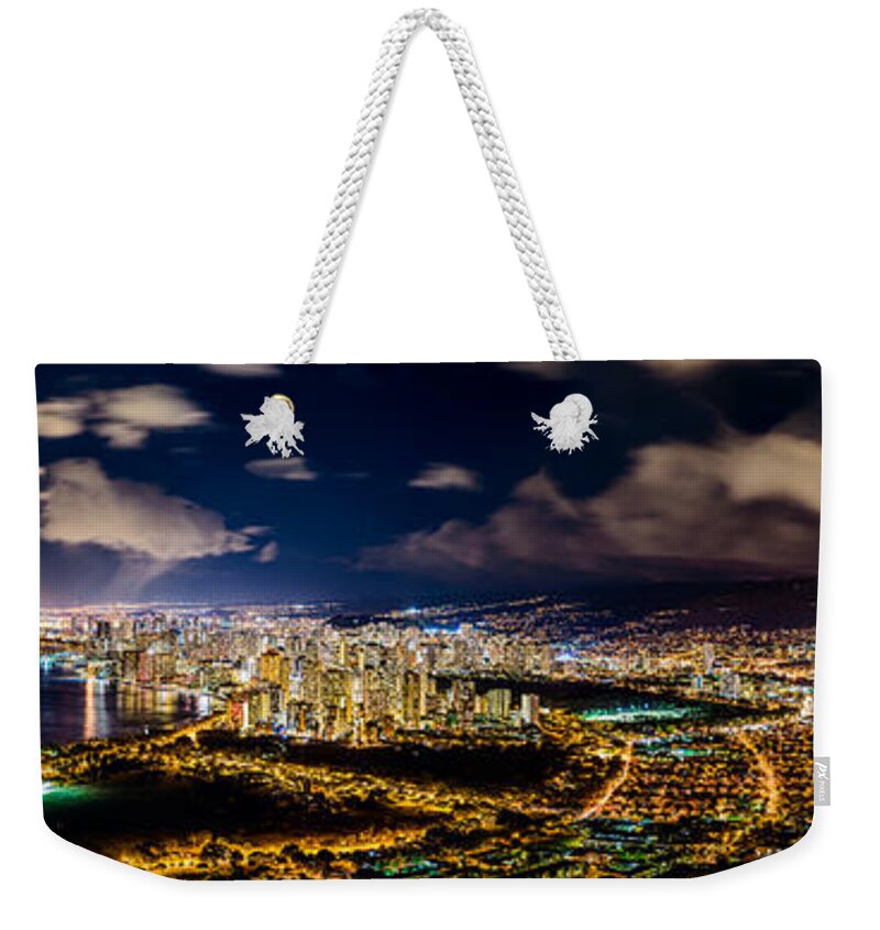 Honolulu Weekender Tote Bag featuring the photograph The City of Aloha by Jason Chu