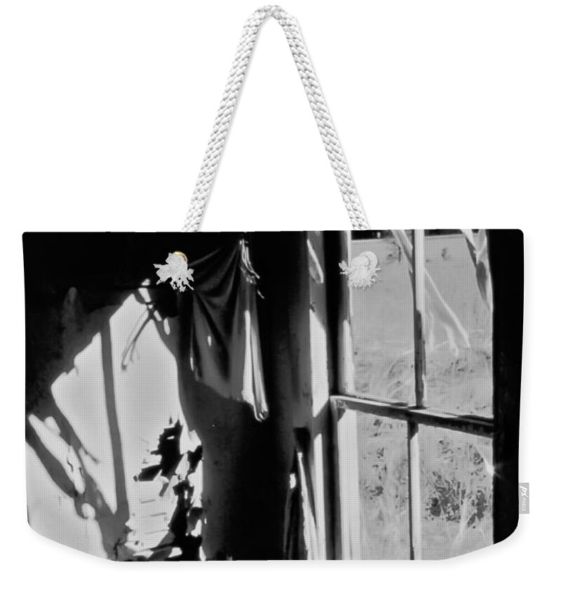 2d Weekender Tote Bag featuring the photograph Through Yonder Window by Brian Wallace