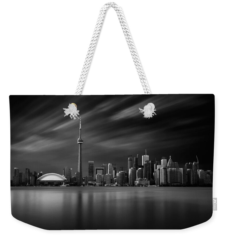 Toronto Weekender Tote Bag featuring the photograph Toronto Skyline - 8 Minutes in Toronto by Ian Good