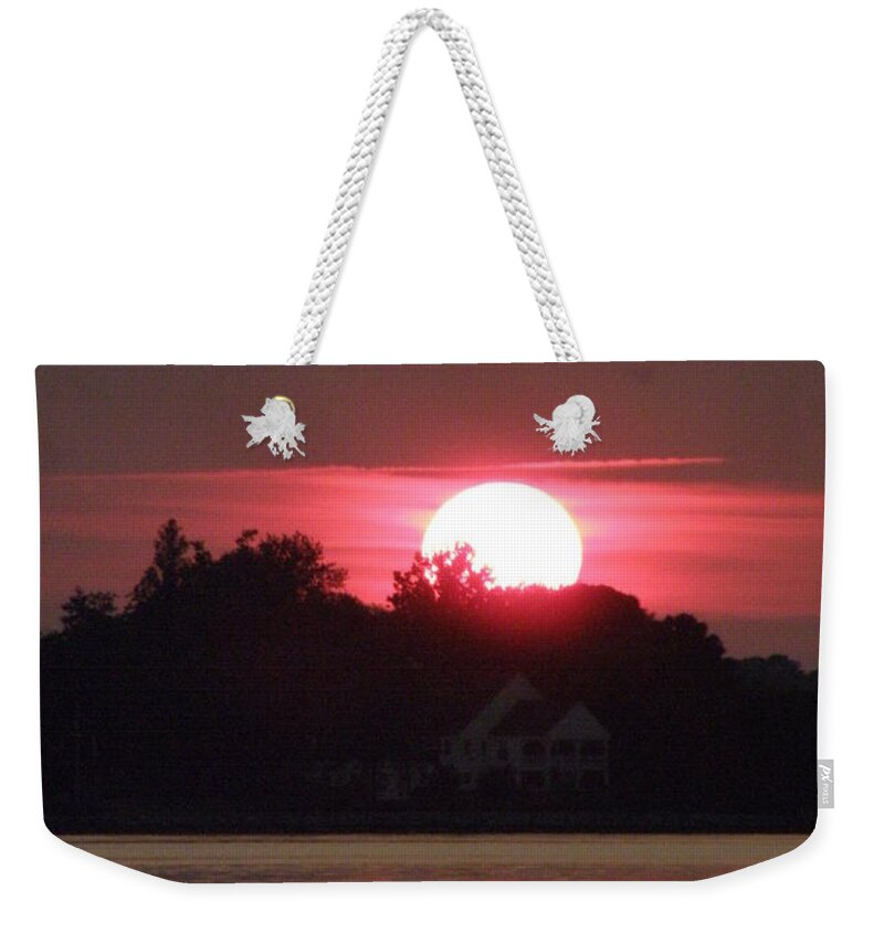 Sunset Weekender Tote Bag featuring the photograph Tred Avon Sunset by Lainie Wrightson