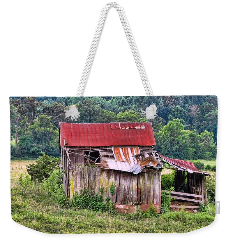 Victor Montgomery Weekender Tote Bag featuring the photograph Weathered Barn by Vic Montgomery