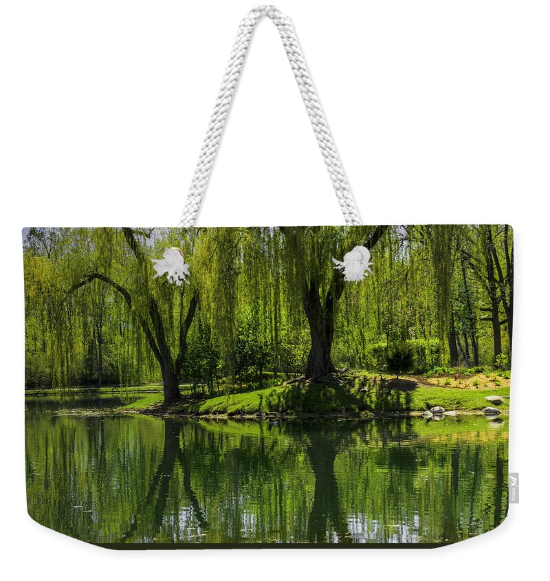 Usa Weekender Tote Bag featuring the photograph Willows weep into their reflection by LeeAnn McLaneGoetz McLaneGoetzStudioLLCcom