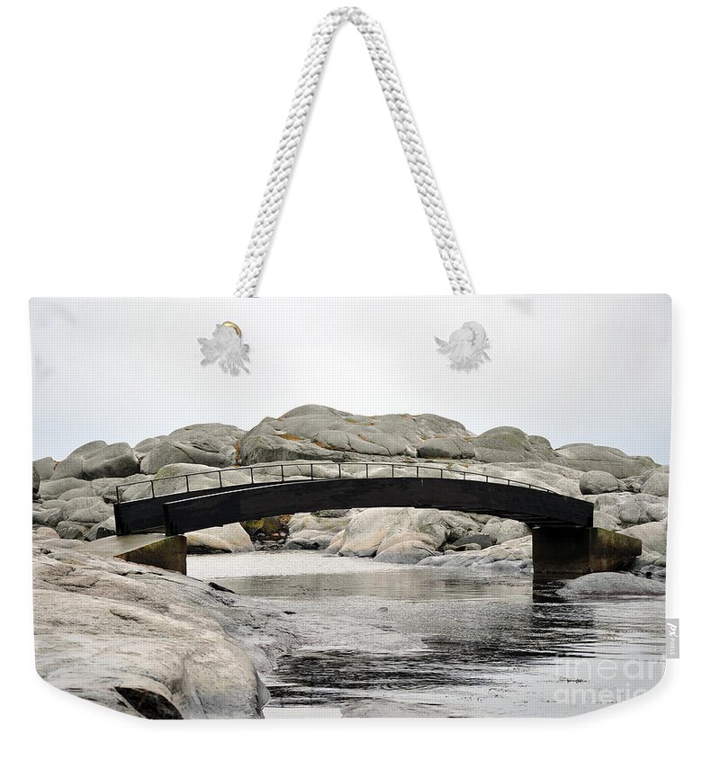 Seascape Weekender Tote Bag featuring the photograph World's End 7 by Randi Grace Nilsberg
