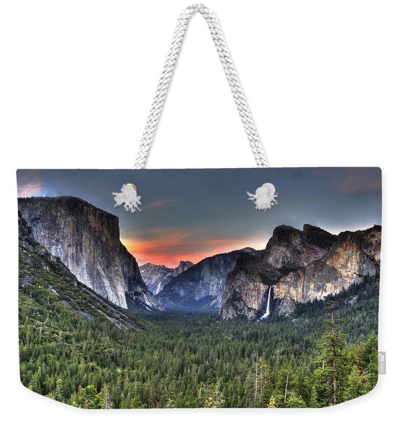 Yosemite Weekender Tote Bag featuring the photograph Yosemite Valley View Sunset by Shawn Everhart