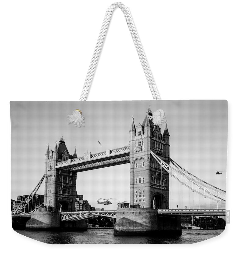 Dawn Oconnor Weekender Tote Bag featuring the photograph Helicopter at Tower Bridge #2 by Dawn OConnor