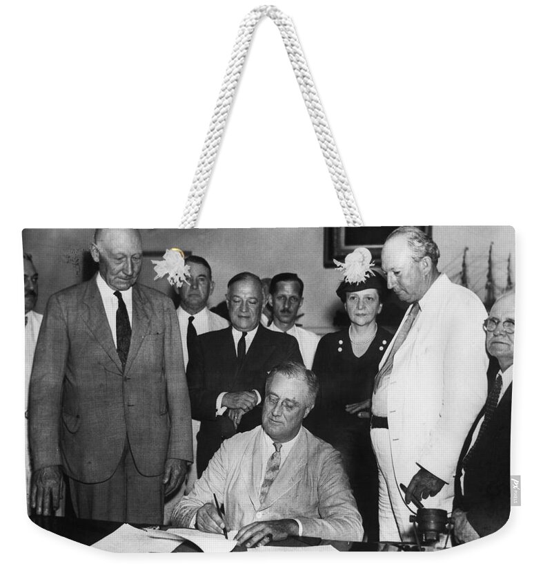 1935 Weekender Tote Bag featuring the photograph Social Security Act, 1935 #4 by Granger