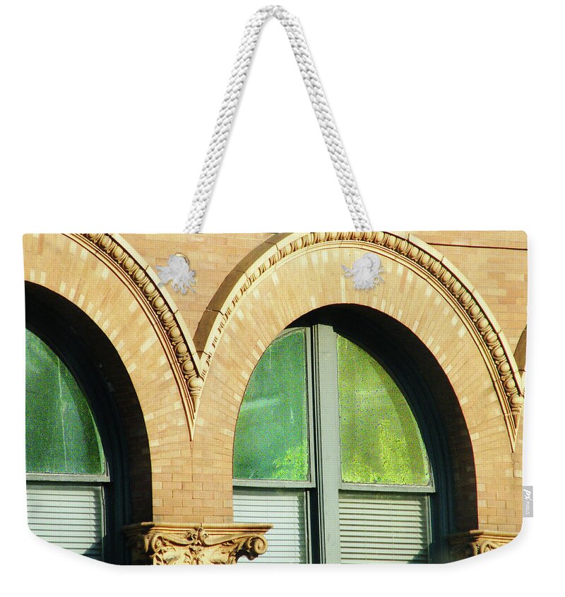 Porter Weekender Tote Bag featuring the photograph Architecture Memphis by Lizi Beard-Ward