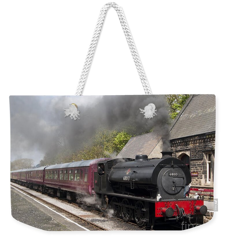 68013 Weekender Tote Bag featuring the photograph At the station by Steev Stamford